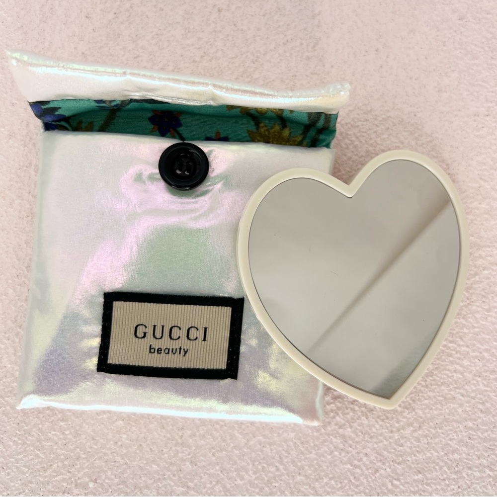 Gucci White Heart Mirror with Padded Floral-lined Iridescent Pouch GWP